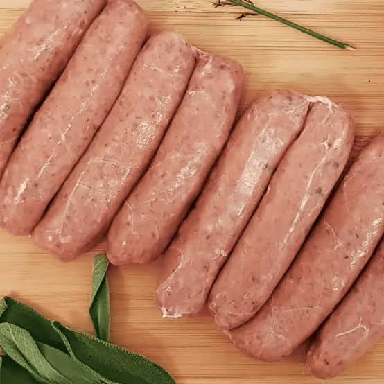 8 Smokey Bacon Sausages (560g)